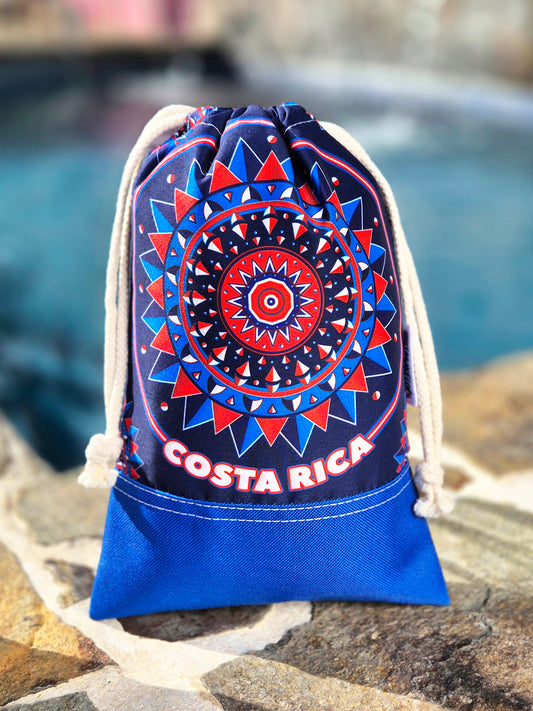 <tc>CAPTAIN TICA POUCHE</tc>